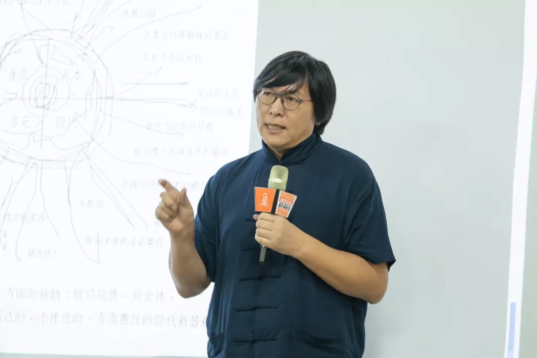 奥雅设计董事长兼首席设计师李宝章先生在经历景观大爆炸之后,我们的